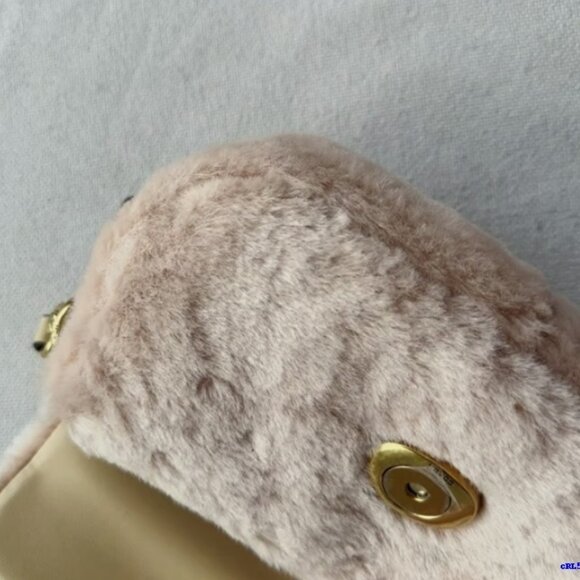 Pillow Tabby Shoulder Bag 18 In Shearling